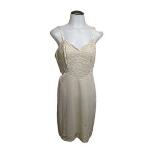 VTG Higbee's Slip Dress Tricot Lace Top Cream Nightgown Chemise Babydoll USA